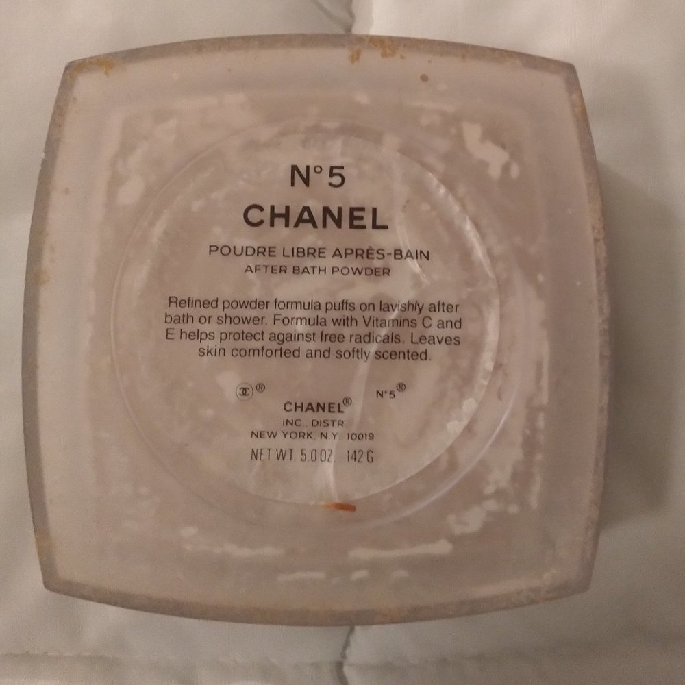 Chanel Powder Box (empty) - Picture 6 of 6